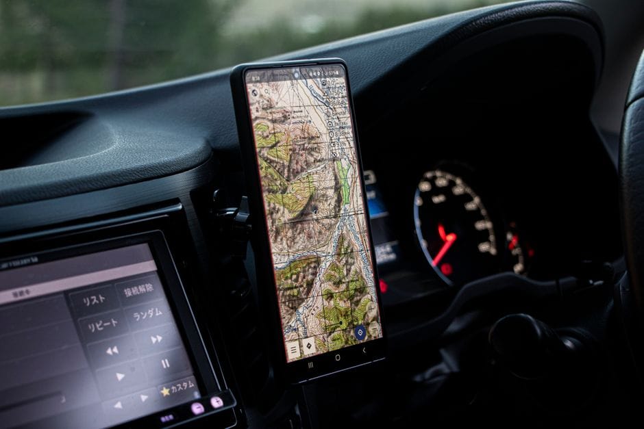 Android Auto y Apple CarPlay: el móvil en la pantalla del coche, bien usado