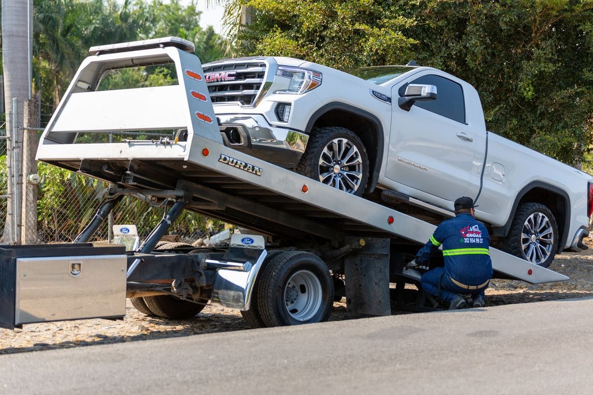 El seguro del coche en verano: qué cubre tu póliza en un viaje largo y qué te puede arruinar las vacaciones